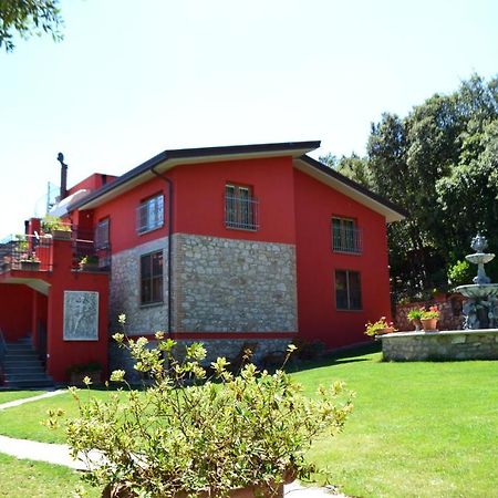 بيرودجا B&B Spring المظهر الخارجي الصورة
