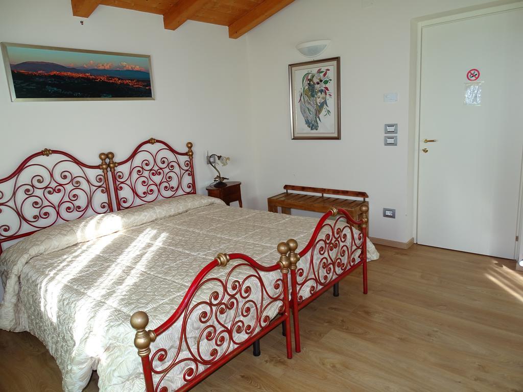 بيرودجا B&B Spring المظهر الخارجي الصورة