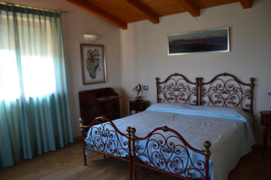 بيرودجا B&B Spring المظهر الخارجي الصورة