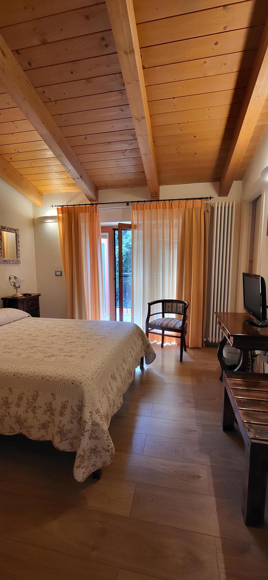 بيرودجا B&B Spring المظهر الخارجي الصورة