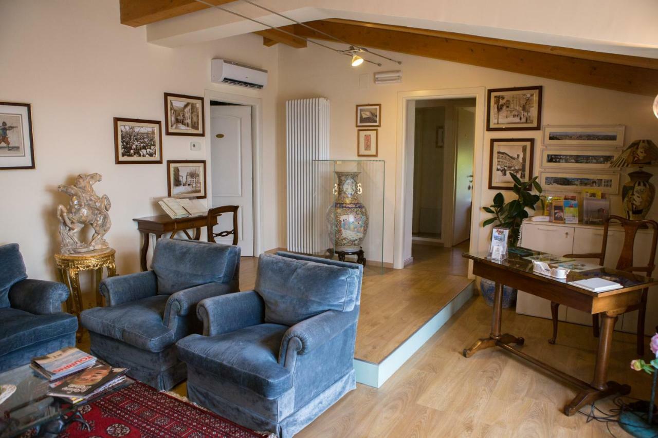 بيرودجا B&B Spring المظهر الخارجي الصورة